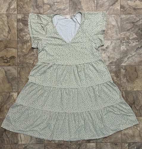 Vestido Babydoll Altar’d State Verde Claro Floral En Niveles Talla Grande Manga Corta - Imagen 8 de 11