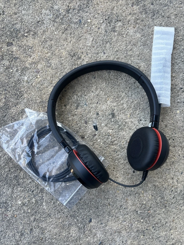 NEW Jabra evolve 30 Headset - Image 2 of 4