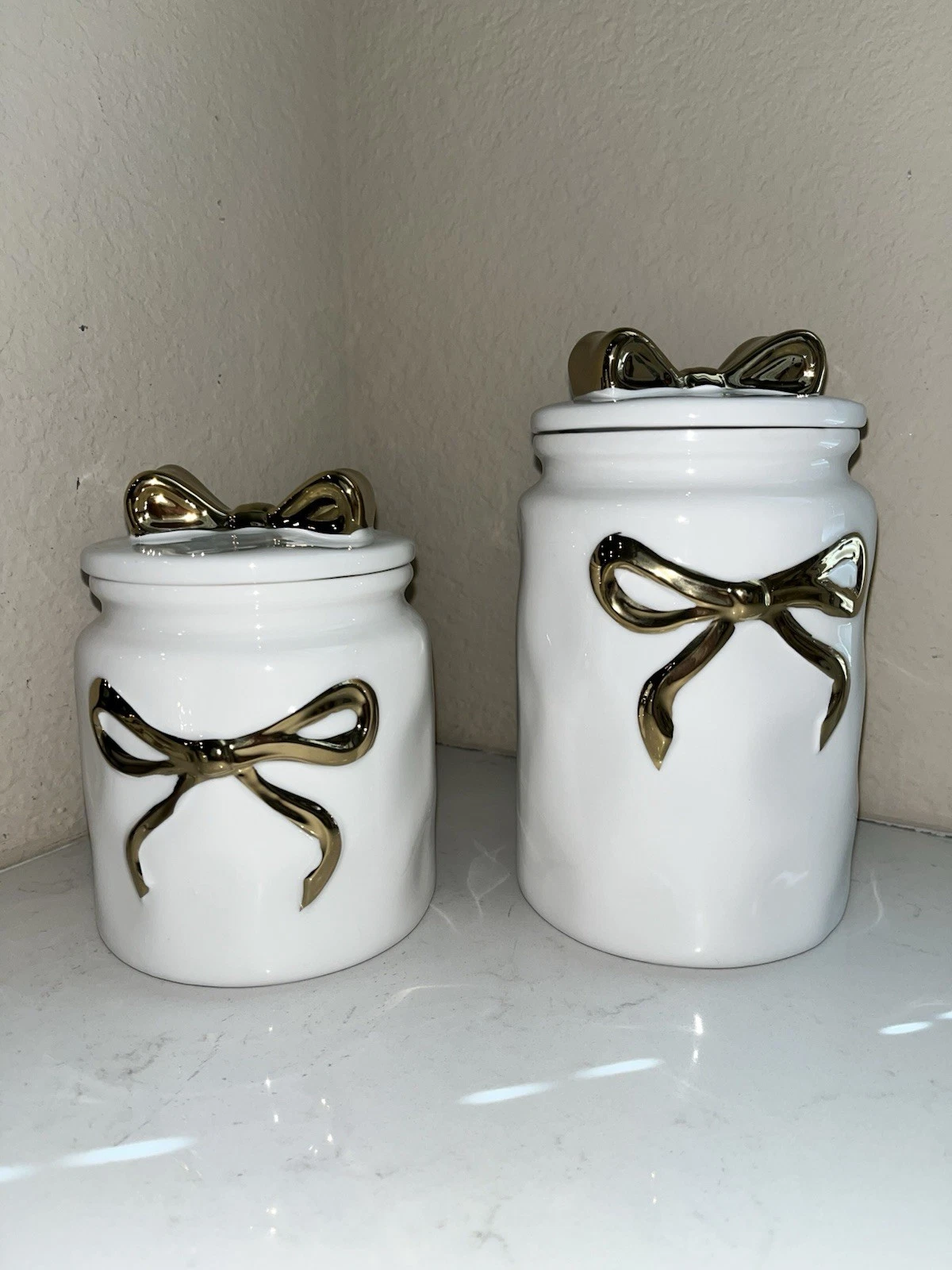 2-NWT Yedi Housewares God bow Design Canisters Set
Opens in a new window or tab