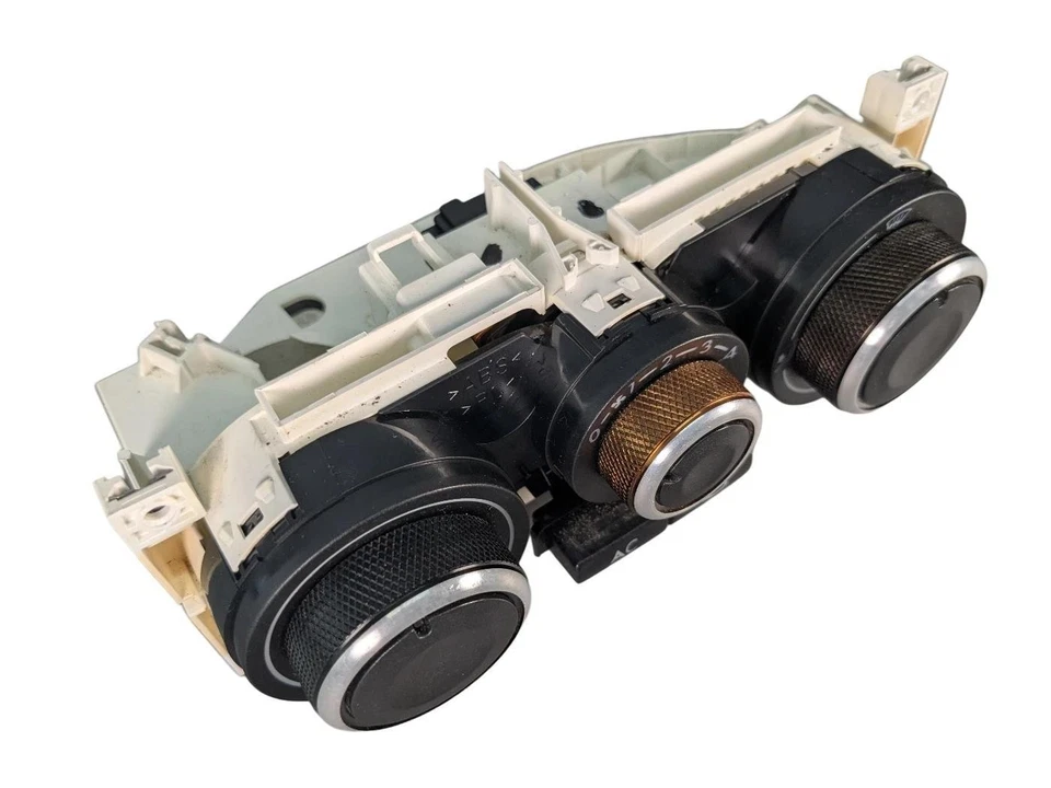 Volkswagen GTI Jetta 1998-2005 control de clima con perillas de repuesto - 1J0820045F Foto 2 de 4