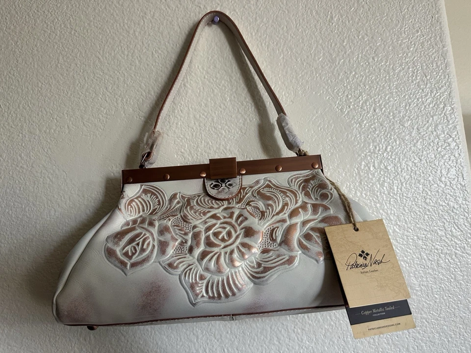 Bolso de hombro Patricia Nash oro rosa Foto 3 de 4