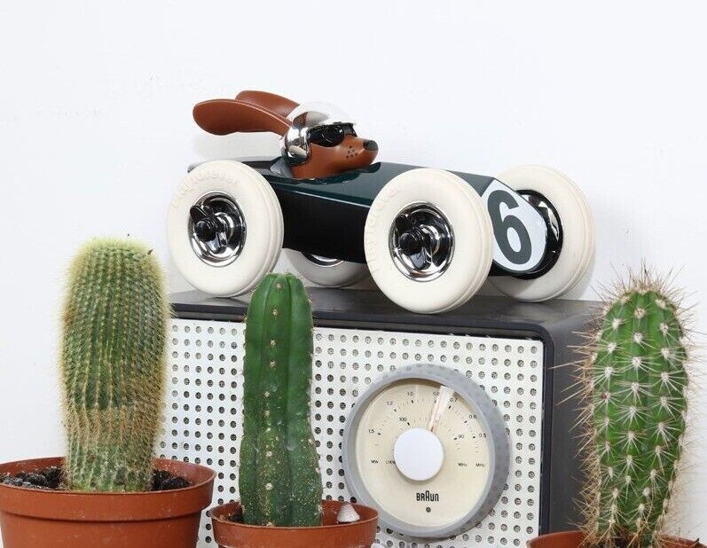 playforever PL R802 Rufus Weller ミニカー PL R802 Rufus Weller - Green Dog Car – Playforever Official