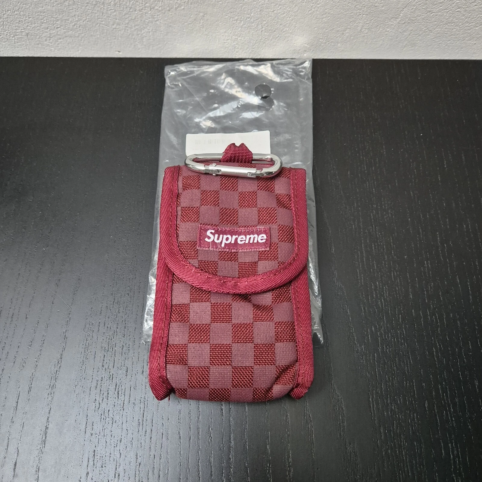 Sac pour appareil photo Supreme Check Damier bordeaux neuf FW11