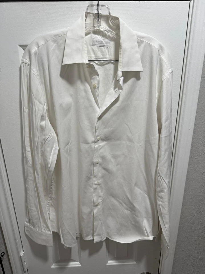 Prada Hombre Manga Larga Camisa Abotonada Talla 16/41. Cuello y botones clásicos Foto 2 de 4