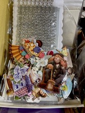 Set mit Schmuckbordüren, 3-D Bildern usw. zum basteln