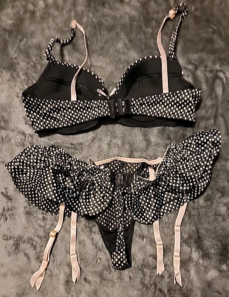 Victoria's Secret Sexy Little Things Conjunto de Sujetador y Tanga Liguero a Lunares 36C/L Foto 4 de 4
