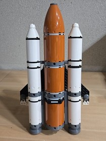 LEGO City Spaceport 60080 Space Shuttle Astronauts Minifigures Booster Rockets