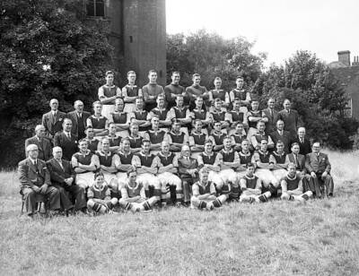 Football West Ham United squad 1949 50: R Watts, D Howe, P Peters,- Old Photo