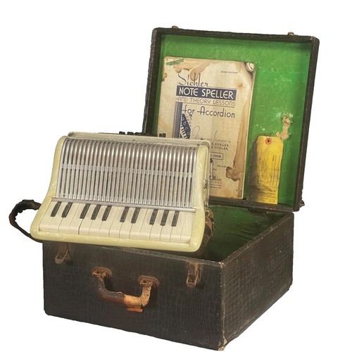 VINTAGE LA TOSCA ACCORDION | eBay