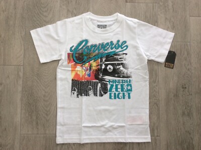 JUNGEN CONVERSE FUSSBALLSCHUHE LOGO T-SHIRT IN WEISS GRÖSSE S JUNGEN = 8-10 JAHRE