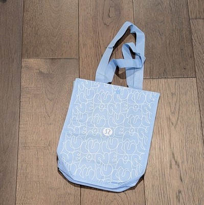 Lululemon Small Reusable Shopping Tote Lunch Bag LIGHT BLUE **NEW!** | eBay Lululemon Small Reusable Shopping Tote Lunch Bag LIGHT BLUE **NEW!** | eBay