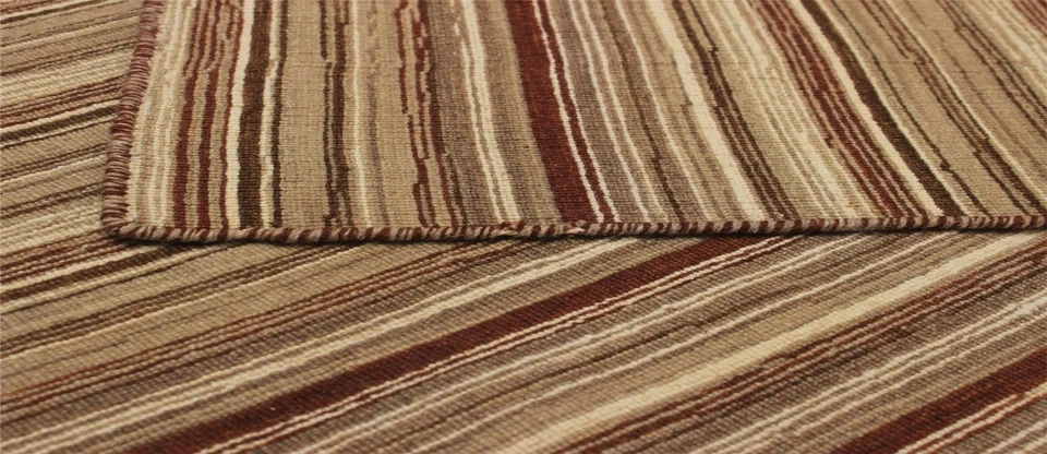 Vintage Hand Woven Traditional Kilim Rug 4'7" x 6'8" Oriental Wool Carpet - Image 2 of 2