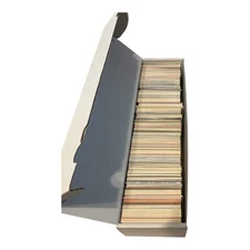 Large Lot Of 800 Plus Baseball Cards Various Players and Make Of Cards