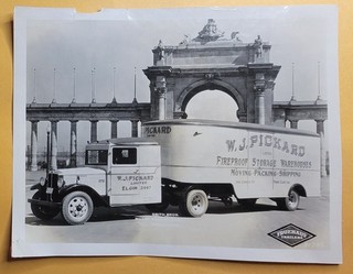 Fruehauf Trailer Indiana Truck WJ Pickard Elgin Princes Gates Ontario 1934 Photo
