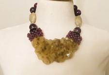 Collana bavaglino ANGELA CAPUTI in resina beige e viola con strass