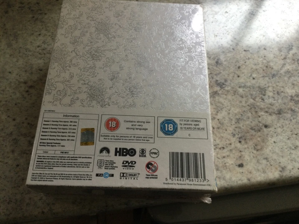 Sex and the City: The Essential Collection (1986) DVD NEW SEALED (W) - Image 2 of 2