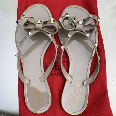 rubber rockstud thong