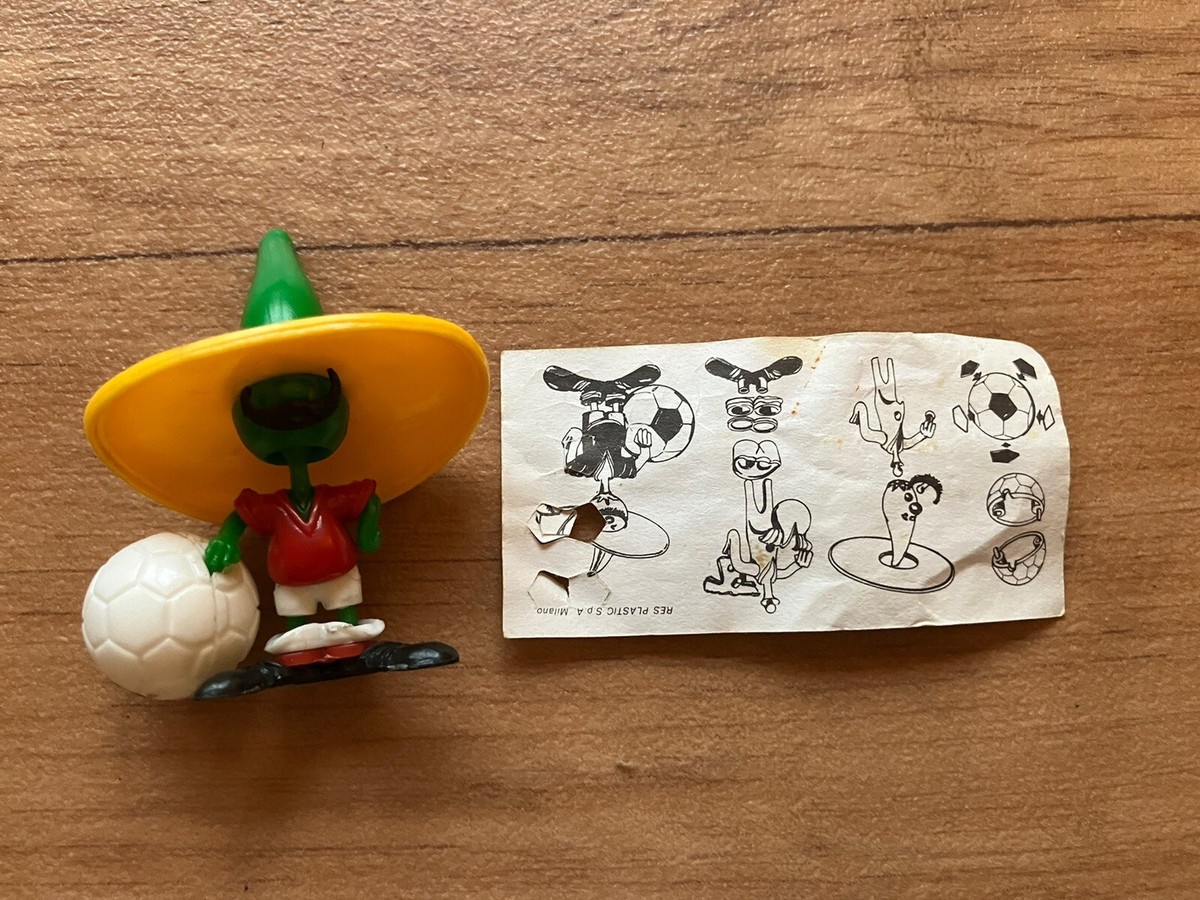 にゅーぴー BANDAI 1986 RARE Vintage PIQUE 1986 World Cup Kinder Toy Football Mexico | eBay UK