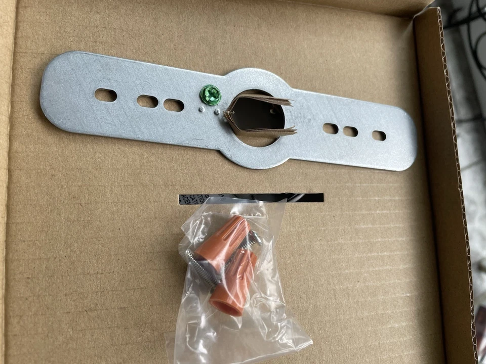 Progress Lighting A Division of HUBBELL New Style Can Lights New in Box Lot of 4 - Image 3 of 4