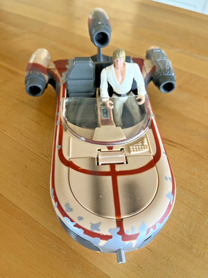 Vintage Star Wars Land Speeder 1995 Tonka w/  Luke Figure  working shift