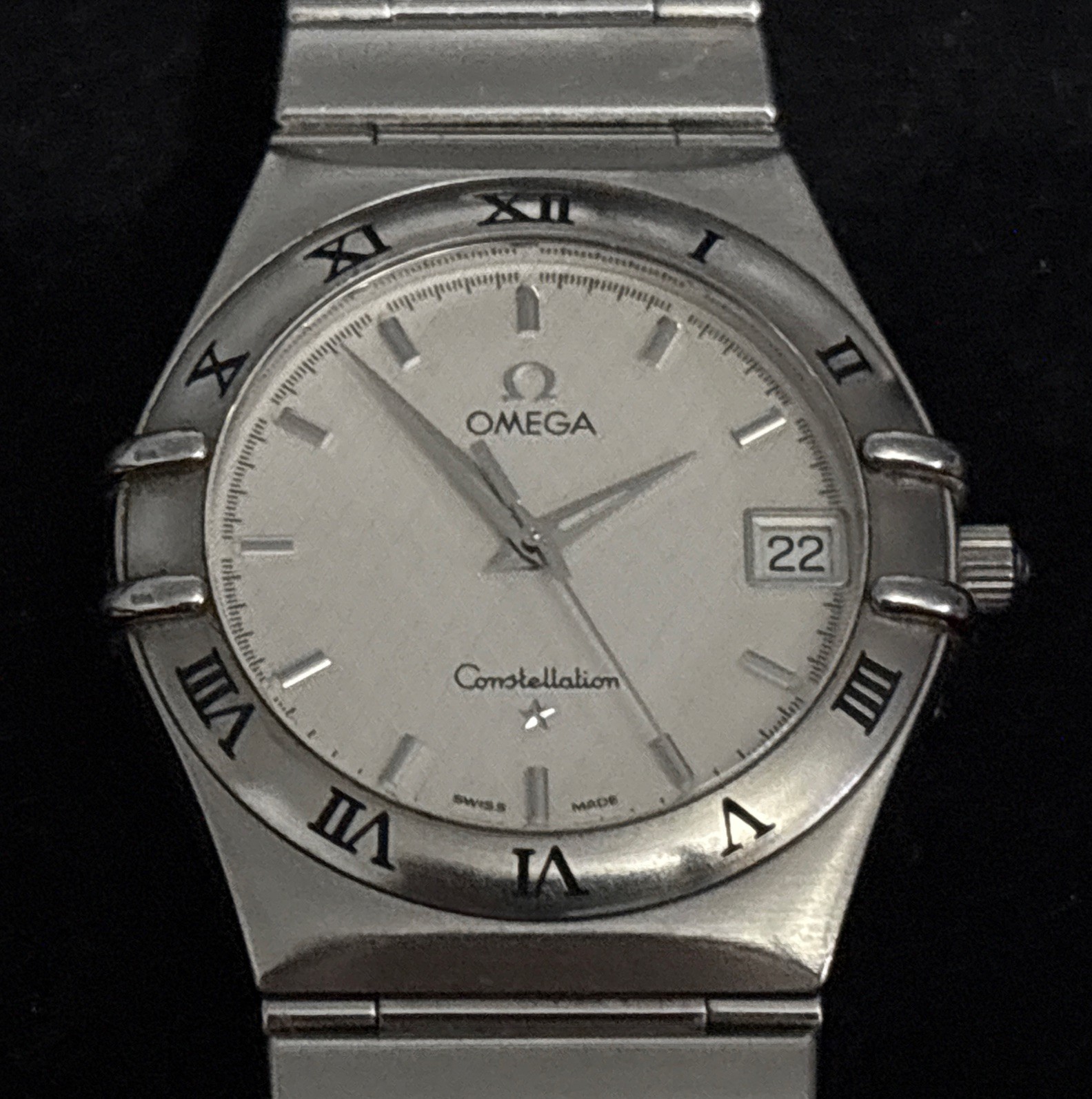 OMEGA Dial #19147 Men's Swiss Date Constellation Quartz Silver Watch - vintagewatches.pk