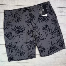 Travis Mathew NWT Men's Tech Chino Golf Shorts Gray Black Leaves Size 38 Active