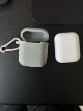 Apple AirPods A2031 2nd Generation Wireless Bluetooth Earbuds Tested and CLEAN