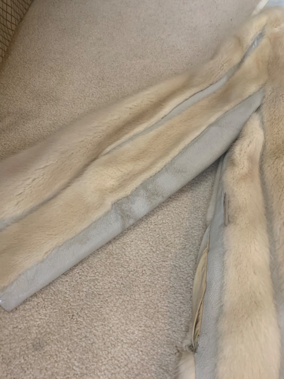 Authentic Fur Coat - image 6