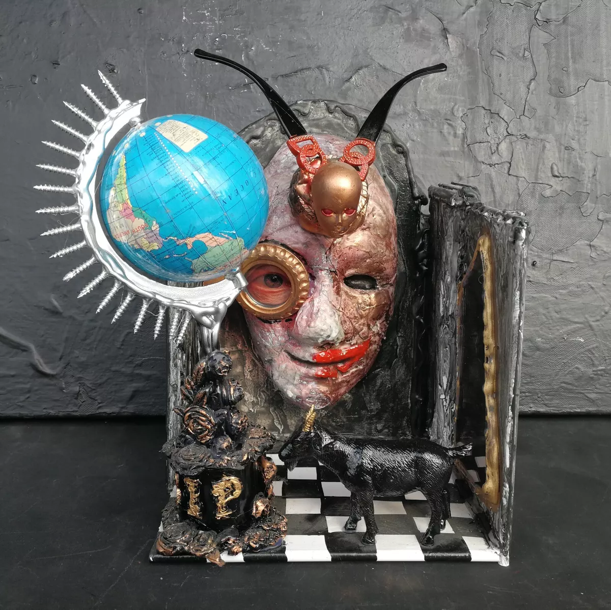 Assemblage art 2024