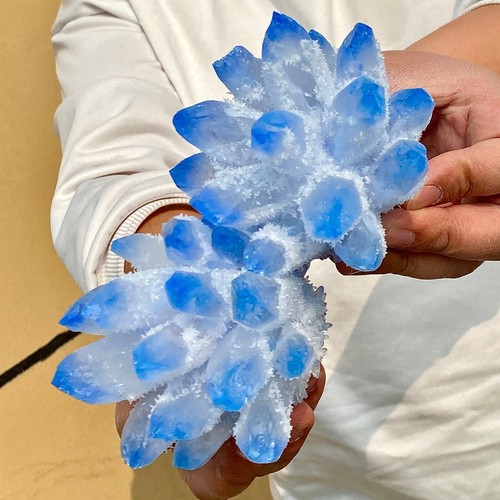 2.34LB Newly discovered blue Phantom Quartz Crystal Cluster mineral samples - 第 7/13 張圖片
