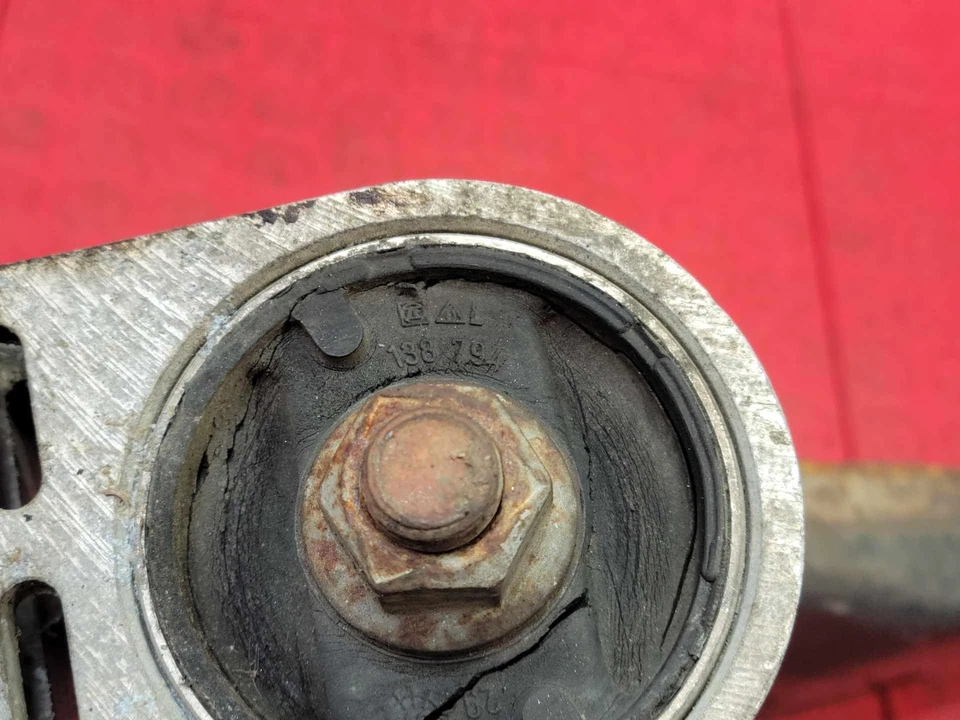 Brazo de control inferior delantero Saturn Vue 2008-2010 lado del conductor izquierdo OEM 25848407 Foto 4 de 4