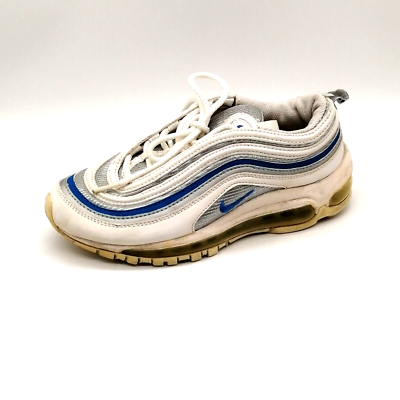 nike round toe shoes