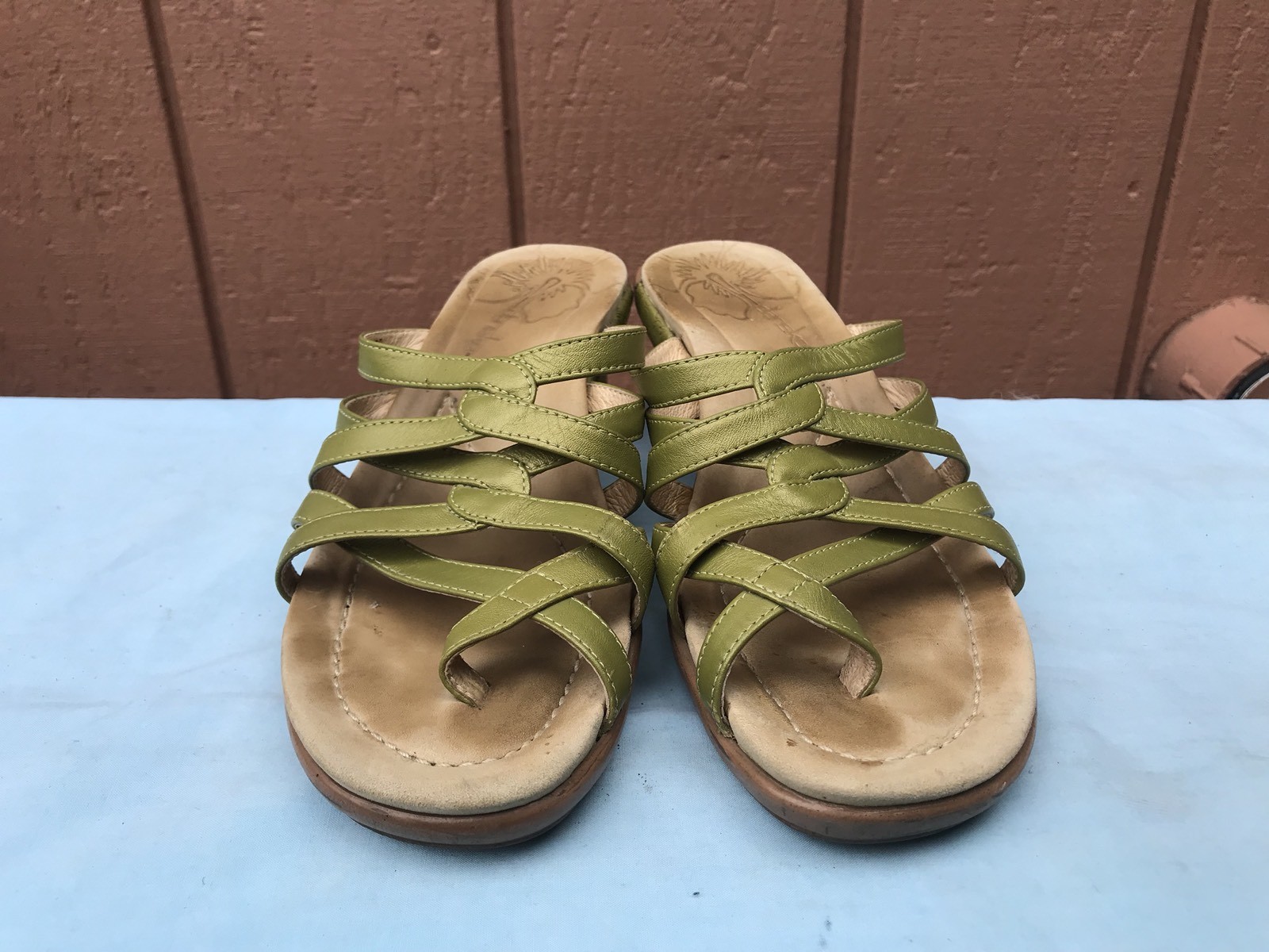 EUC RARE Dansko Green Leather 38 US 7.5 - 8 Wedge Sandals Straps Thong A6 image 2