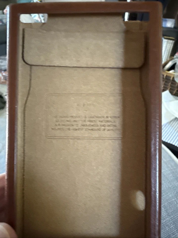 Funda/estuche Dignis para Sony Zx-707 cuero marrón Foto 2 de 4