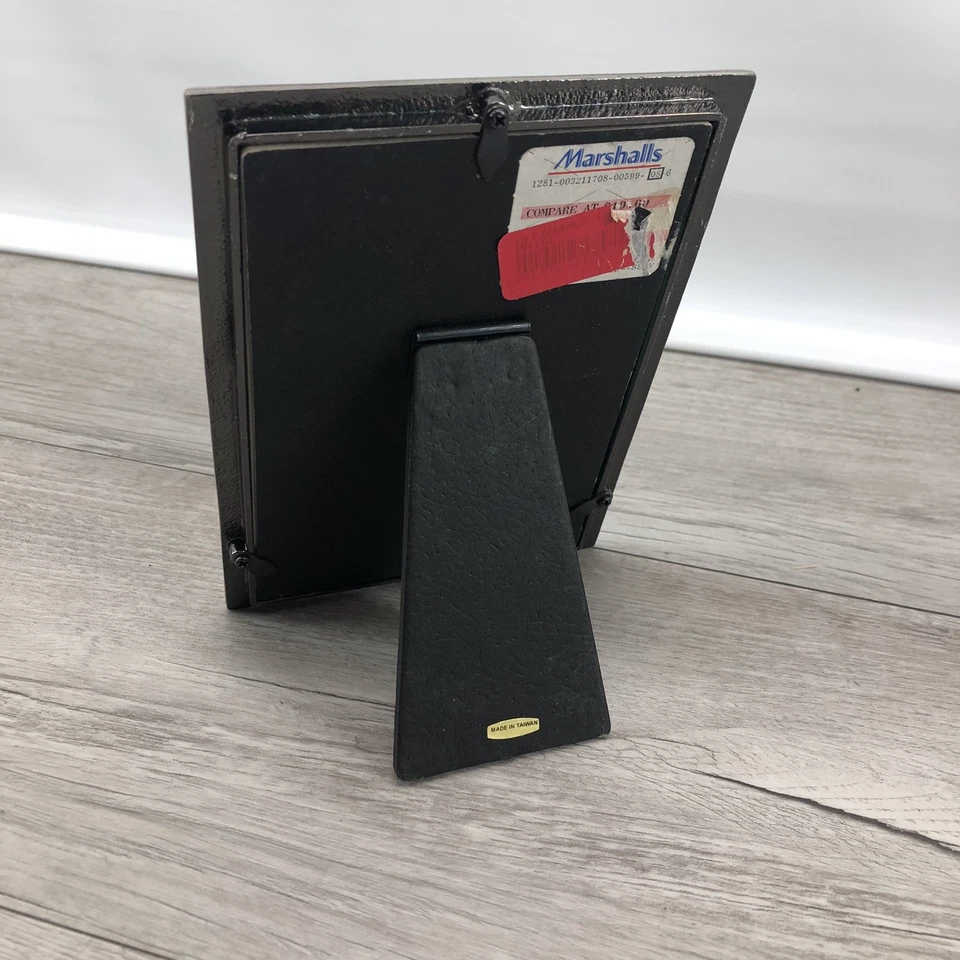 Marco de fotos de metal 4 X 6 tono plateado 3D estrellas lunares y sol independiente Foto 3 de 4