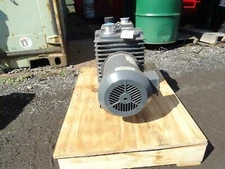Leybold Heraeus  Dual Stage Rotary Vacuum Pump  1.5HP,208-230/460v, D30AC