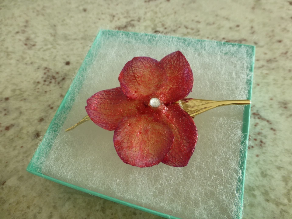 Phalaenopsis Real Phal Orchid Preserved Flower 14K Gold Plated Hair Clip - Image 2 of 4