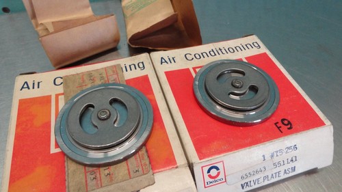 Placa de válvula de compresor de aire acondicionado Chevy 1982-1985 NOS genuina GM (2) 6551141 6552643 - Imagen 2 de 4