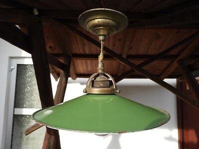 c.1925 INDUSTRIELAMPE Email Lampe Werkstattlampe grüner Emailschirm Messinglampe