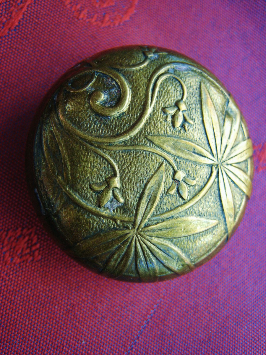 Ancienne Boîte/Poudrier En Laiton - Style Art Nouveau - Occasion (État Correct)