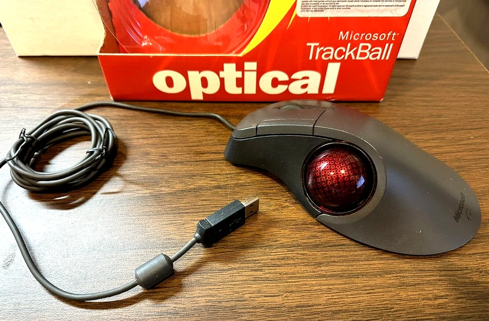 Microsoft TrackBall Optical Mouse High Precision for PC or Mac USB Ergonomic - Image 2 of 4