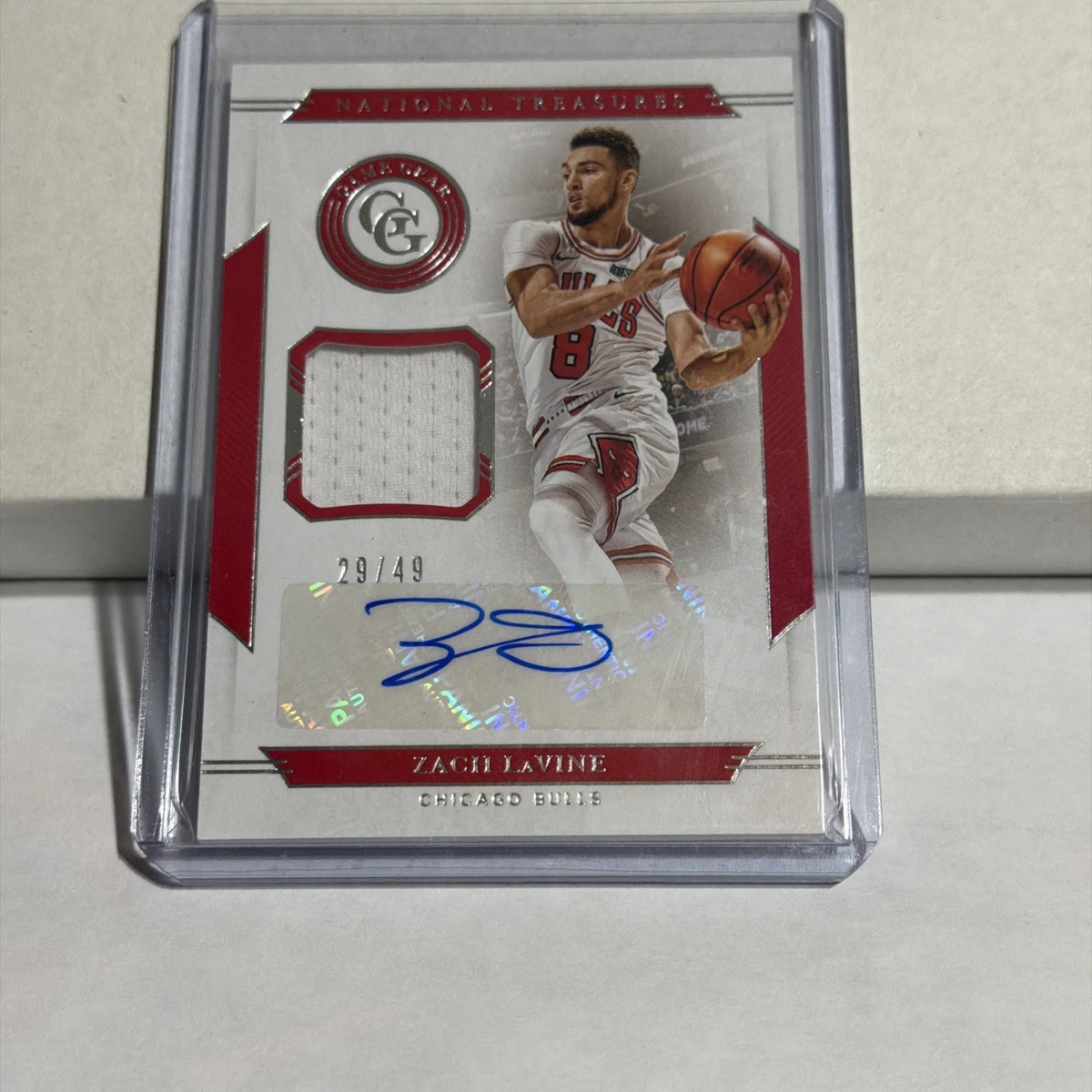 Zach LaVine Sports Trading Card Singles Autographed Basketball for