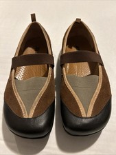 EARTH Intrigue Moss Mary Jane Leather Suede Shoes 7 B Women's Brown Slip On