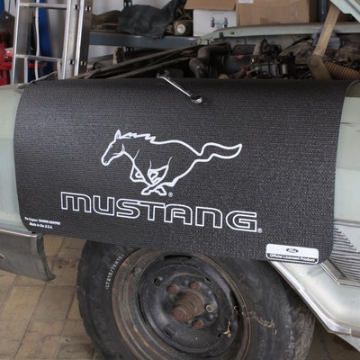 Ford Mustang Logo Fender Gripper Cover Kotflügel Lack Schoner Antirutschmatte
