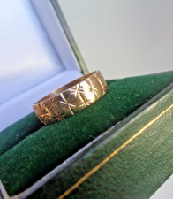 Gold Patterned Wedding Ring Band  9ct hm  1983 London  by Slade & Woolf  size J