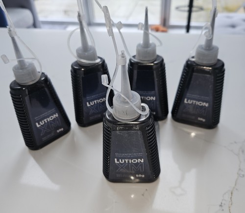 Lution XM Graphite Powder Lock Lubricant