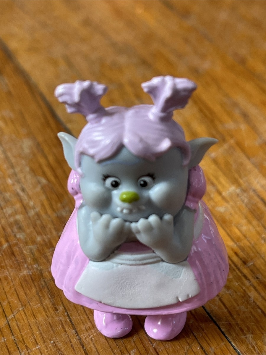 2016 Hasbro DreamWorks Trolls Bridget Toys R Us Exclusive Doll with  Accessories