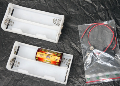 Akku Batterie Kasten Halter Fach Pack 4 C Zellen für Funkgeräte 2 Stück neu