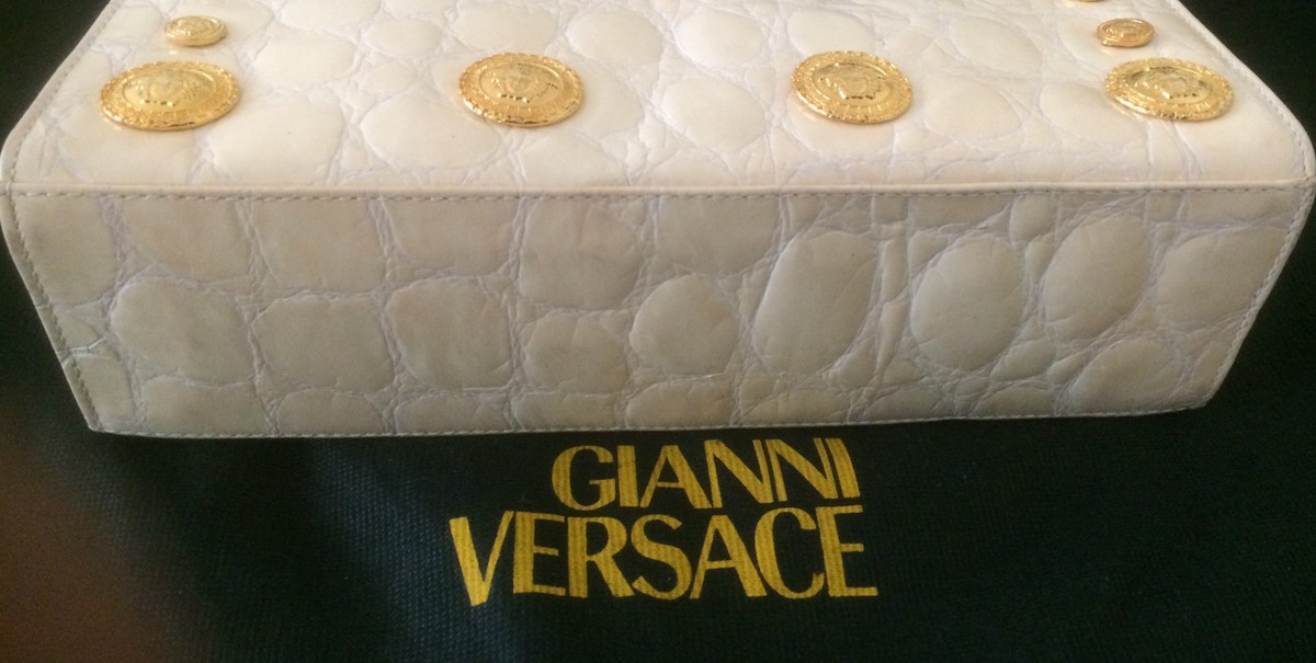 gianni versace メデューサ　バック All Versace La Medusa Bags | VERSACE US