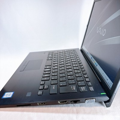Sony Vaio Pro PG VJPG11C11N 13.3 Core i7-8550U 16GB 256GB